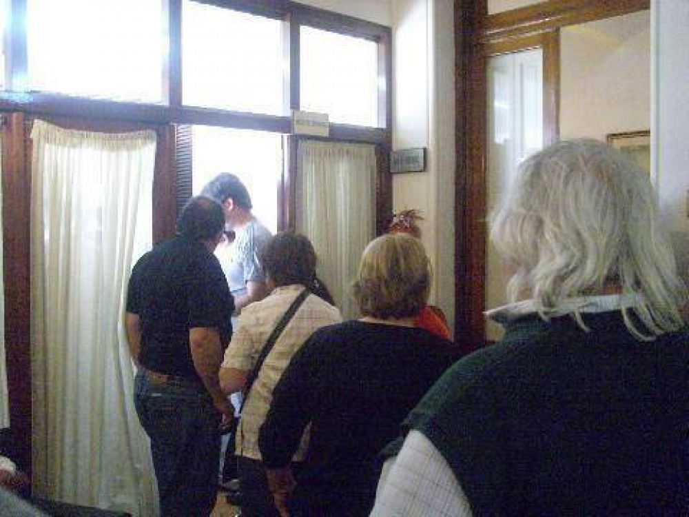 DESDE LA ALTURA DEL ESTRADO La Justicia respondi� con soberbia la preocupaci�n de los vecinos