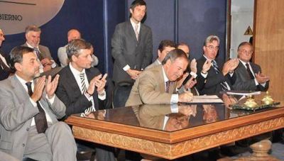 En 20 d�as, Provincia inicia obras de gas por $ 1.370,4 millones