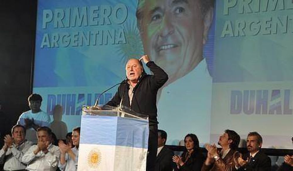 Busti afirm� que "todo el mundo es libre de hacer lo que quiera"