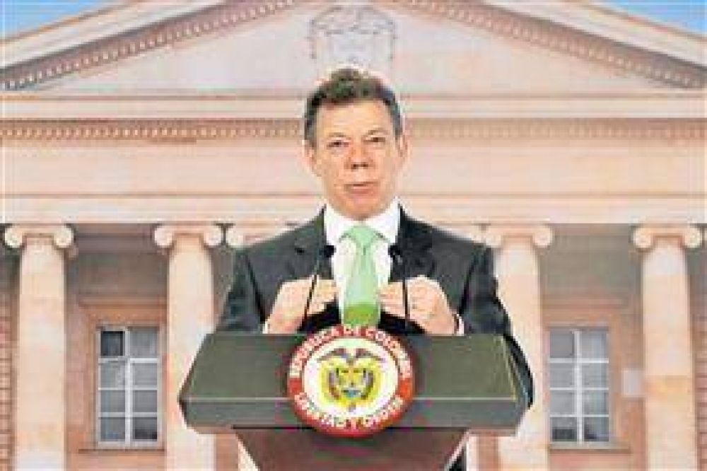 Santos, implacable con las FARC, pero m�s cerca de Venezuela