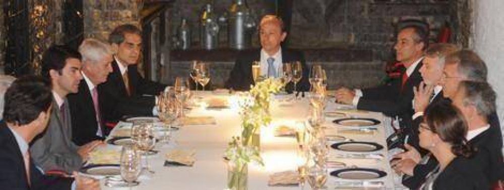 El gobernador de Salta Juan M. Urtubey particip� en el almuerzo de la C�mara Espa�ola de Comercio