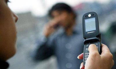 Penar�n con 15 d�as de c�rcel el uso de celular dentro del banco