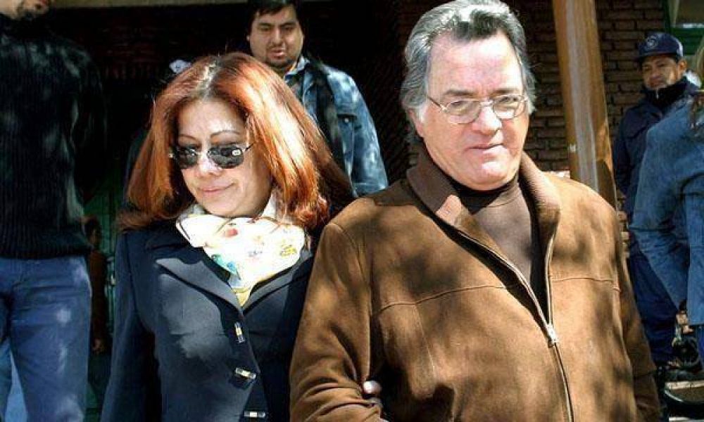 Cama�o sobre Barrionuevo: "Mi marido puede ser boc�n, pero no tiene ninguna causa penal"