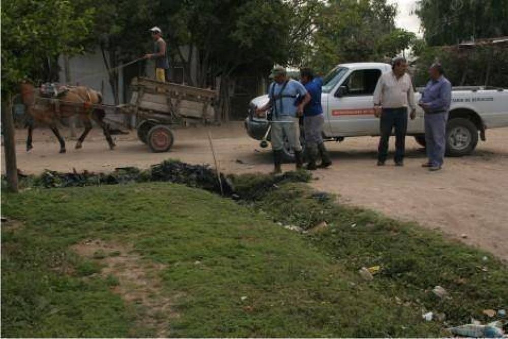 Secretar�a de Planeamiento, Obras y Servicios P�blicos  El Municipio trabaja en el mantenimiento del Barrio Don Manuel