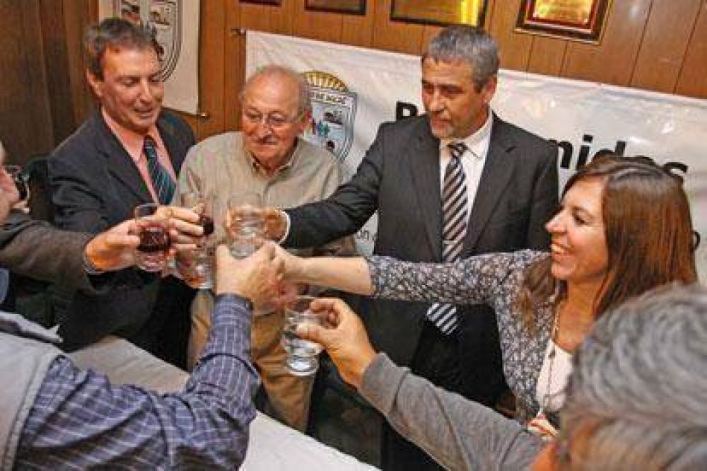 Ferraresi particip� de un brindis por el 122� Aniversario de Wilde