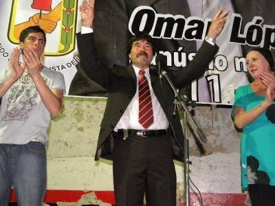 OMAR LOPEZ LANZO SU CANDIDATURA A INTENDENTE CON "ESTADIO LLENO"