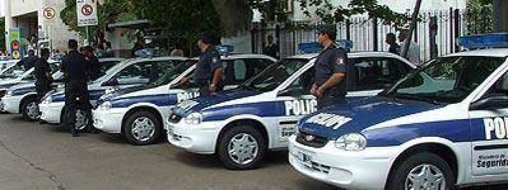 LOMAS | LUCHA CONTRA LA INSEGURIDAD El Municipio sum� nuevos patrulleros