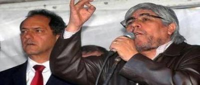 D Scioli media en la 'tirante relaci�n' Moyano-PJ para garantizar qu�rum