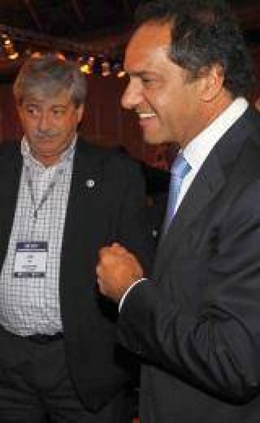 A trav�s de Scioli, Buzzi le envi� un mensaje conciliador a Cristina