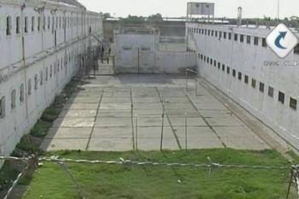 Allanaron la c�rcel de Villa Floresta por presuntas irregularidades en la administraci�n