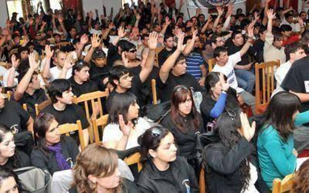 Formalizan en Esquel la creaci�n de la Juventud Sindical de la Patagonia