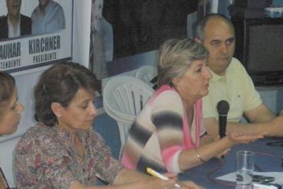 NANCY GONZALEZ EN TRELEW