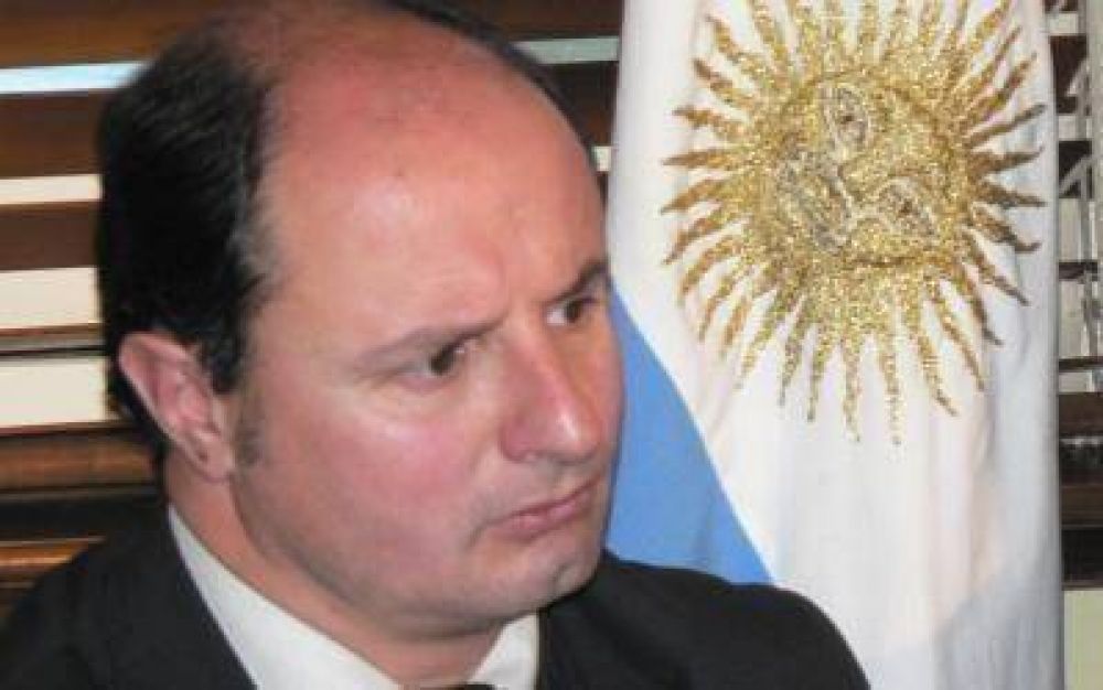 Intendente Guacone se mostr� emocionado tras el acto en Vuelta de Obligado