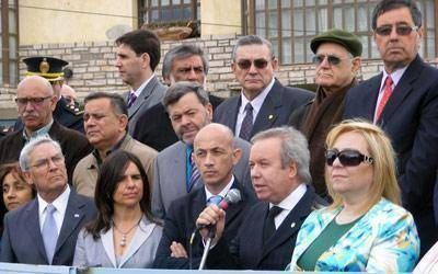 Peralta evalu� la asimetr�a de poblaci�n en Santa Cruz