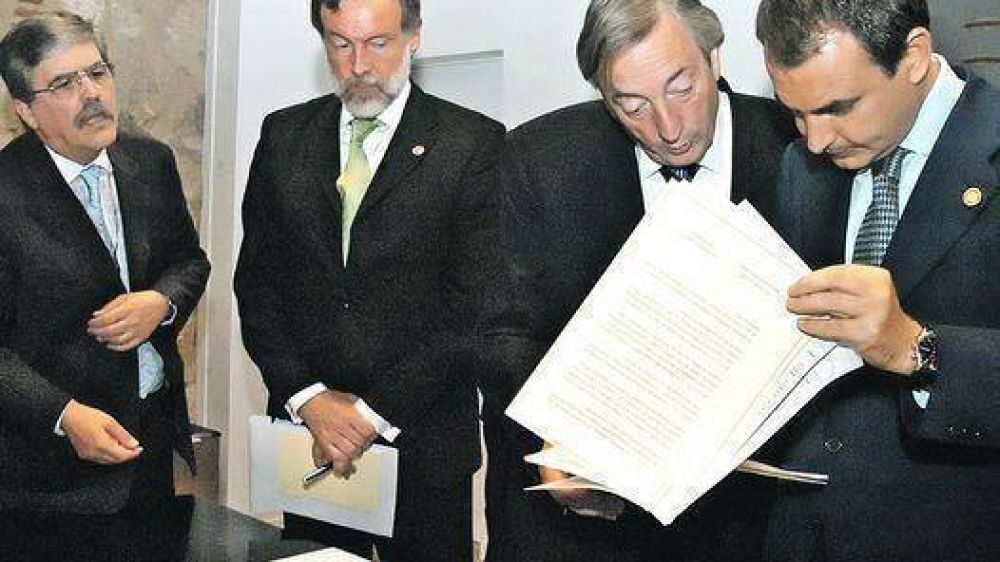 El 70 por ciento de los trenes que se compraron no funcion� nunca