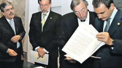 El 70 por ciento de los trenes que se compraron no funcion� nunca