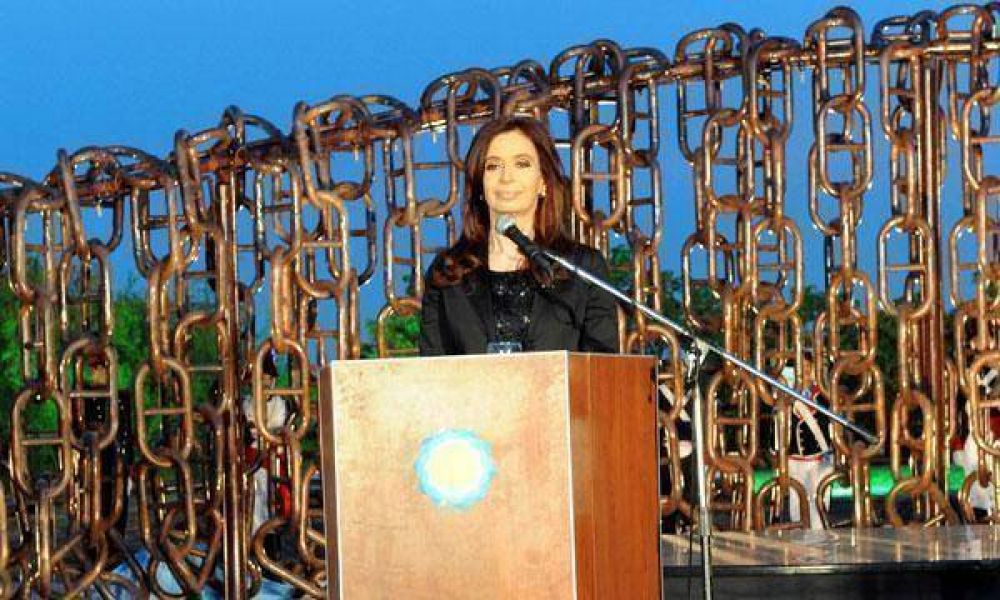 La Presidente llam� a la "unidad nacional" y renov� el reclamo por las Islas Malvinas