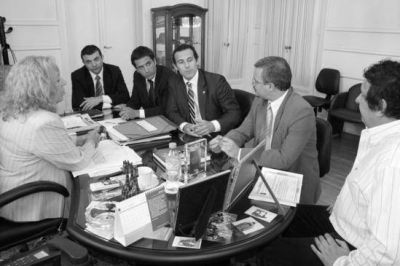 La Jefa Comunal Stella Giroldi recibi� al Director del Instituto Nacional de Capacitaci�n Pol�tica
