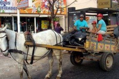 ESTEBAN ECHEVERR�A El municipio present� una nueva experiencia para la recolecci�n de residuos