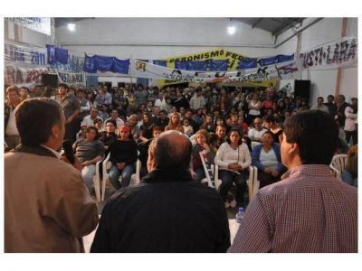 Busti: �Queremos un federalismo real y que la Naci�n nos mande los recursos�