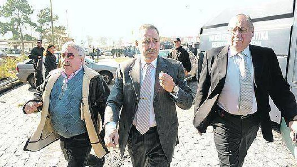 El hermano del ex secretario de Transporte tambi�n ped�a plata