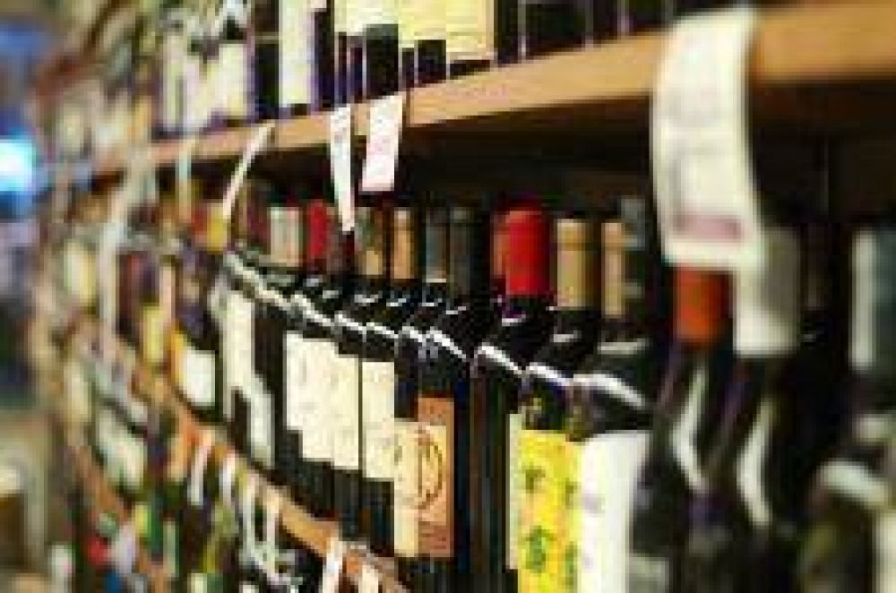 El municipio traslada inquietud de comerciantes por expendio de alcohol