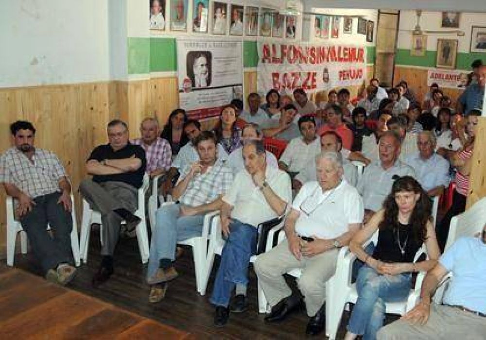 Radicales de la Cuarta, que apoyan a Alfons�n, se reunieron en Pehuaj� 