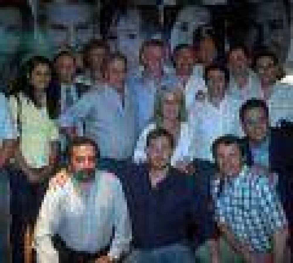 Uni�n Pro de la Cuarta se reuni� con De Narv�ez  