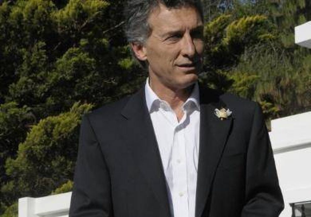 Macri: 'Hay personas que querr�amos que no est�n y vinieron'