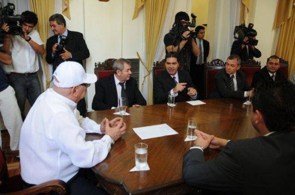 Capitanich avanz� con Lugo en acciones conjuntas para la obra del puente �eembucu - Bermejo