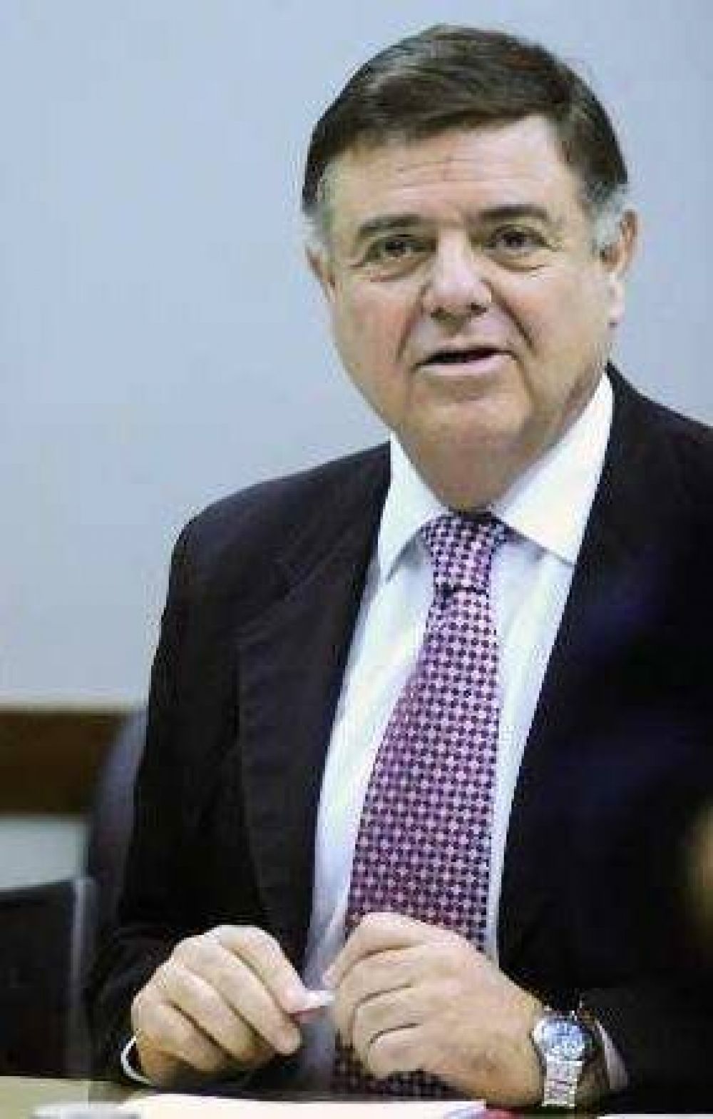 Moyano le quita a Atanasof el control de los municipales bonaerenses