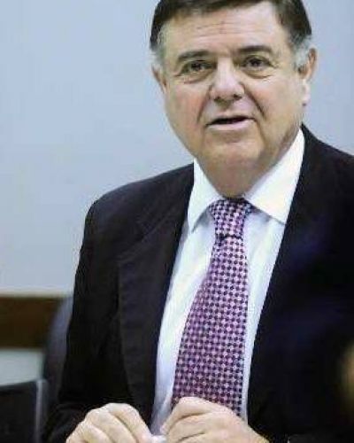 Moyano le quita a Atanasof el control de los municipales bonaerenses