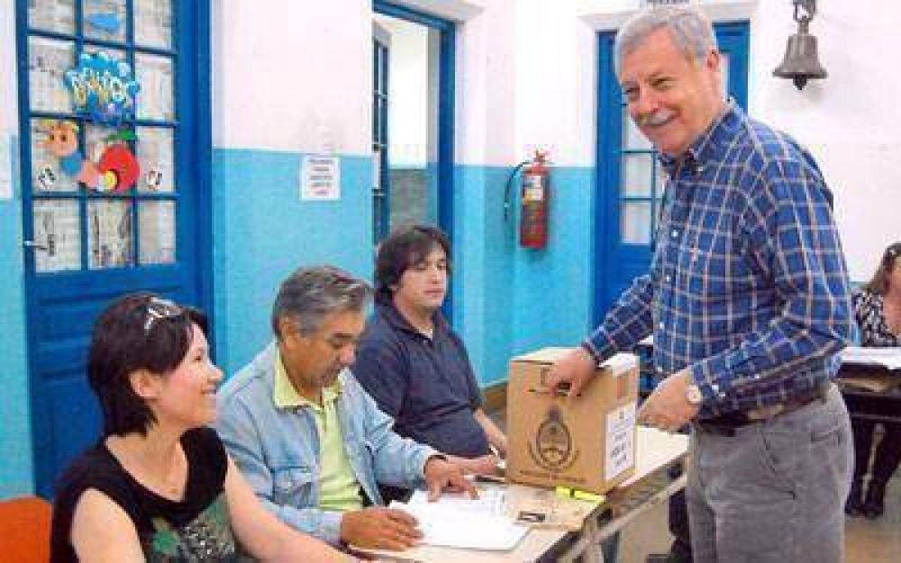 Con las internas en siete comunas la UCR complet� su lista de candidatos
