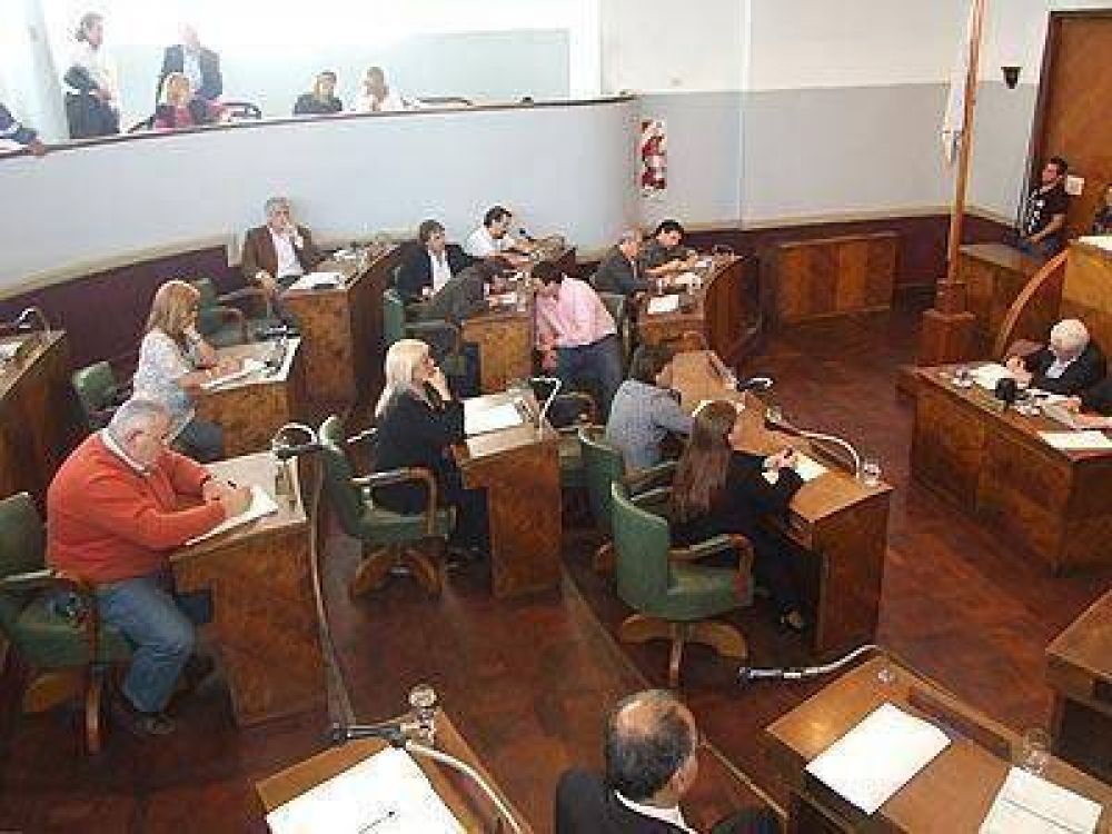 LOMAS | SESI�N ORDINARIA Tratar�n el presupuesto y un proyecto sobre estacionamiento