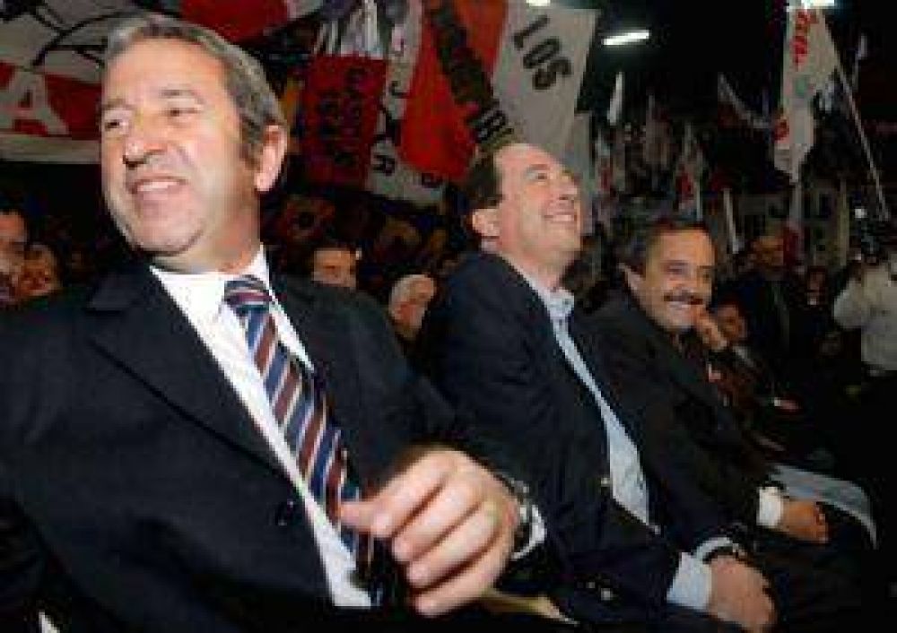 Sanz evit� que Cobos derrotara a Morales