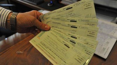 Vinculan millonaria deuda de Falo a la futura campa�a del PJ