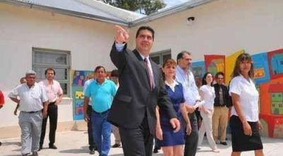 Capitanich inaugur� la ampliaci�n de la EGB 103 de Fontana