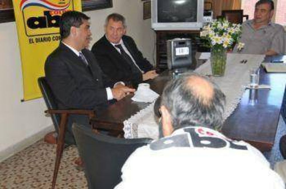 Gira por Paraguay: Capitanich se mostr� optimista en la creaci�n de nuevos mercados y de empleo privado formal 