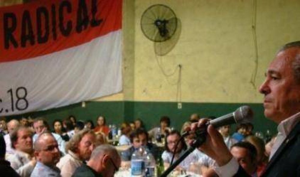 Se viene la convenci�n que confirmar� la candidatura de Barletta