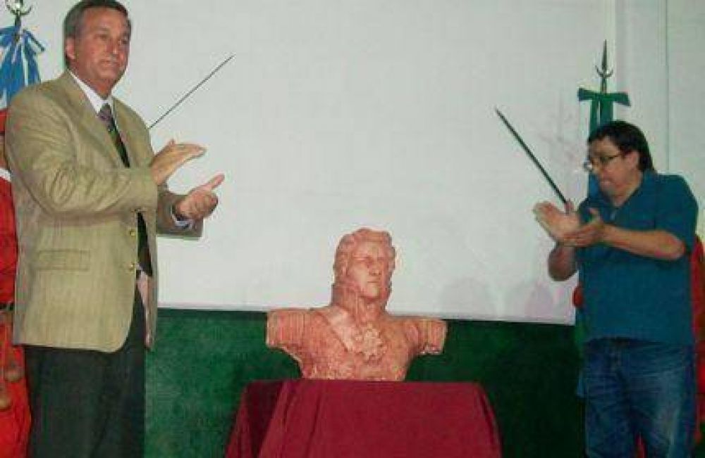 Impusieron el nombre de �Brigadier Gral. Don Juan Manuel de Rosas� a la Escuela de SMATA