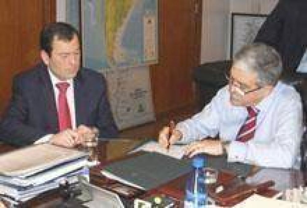 Hasta junio de 2011 todos los barrios de la ciudad capital tendr�n gas natural 