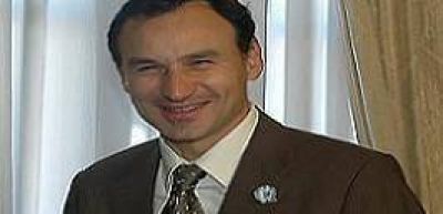 En San Isidro, Bruera desaf�a a Scioli con un 'candidato propio'