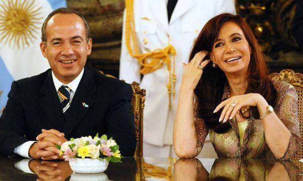 Calder�n inst� al Congreso a ayudar al Ejecutivo para combatir la inseguridad