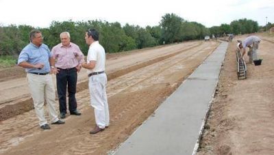 En Villa Mar�a, ya comenzaron las obras de prolongaci�n de la Costanera
