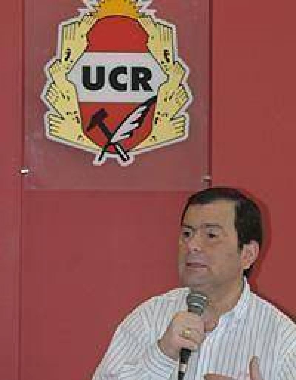 El Tribunal de Conducta Partidaria de la UCR rechaz� la expulsi�n de Gerardo Zamora 