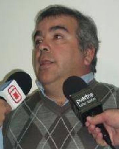 Obreros navales se movilizan a la Municipalidad