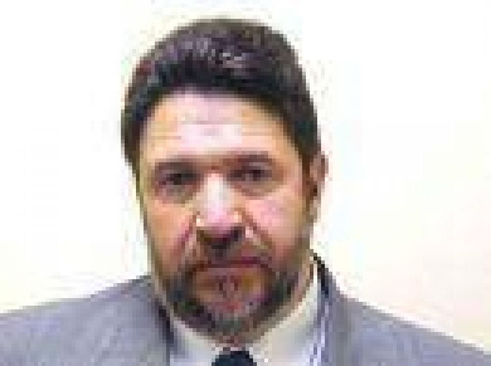 Lozano contin�a su campa�a para 2011