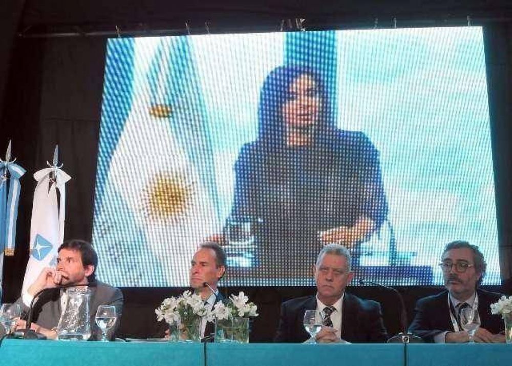 Virtuales,Sapag y Cristina inauguraron obra