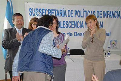 El Gobierno entreg� pensiones por discapacidad