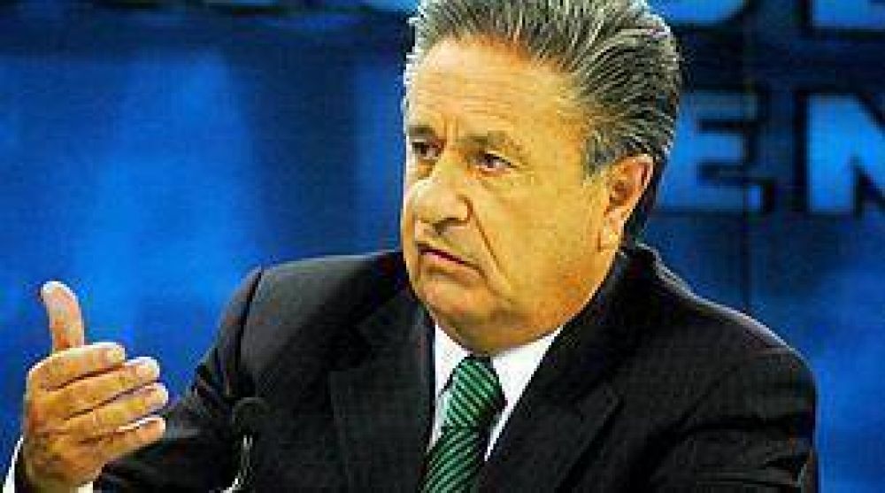 Duhalde se autoproclam� candidato del Peronismo Federal